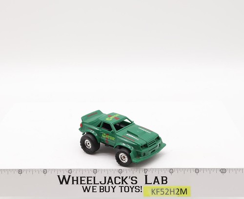 Green gator ford mustang - gator,